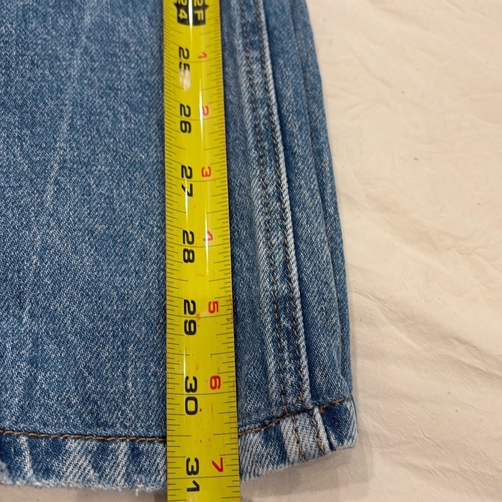 Alice and Olivia Trish Low rise Carpenter Jean - Picture 5 of 10